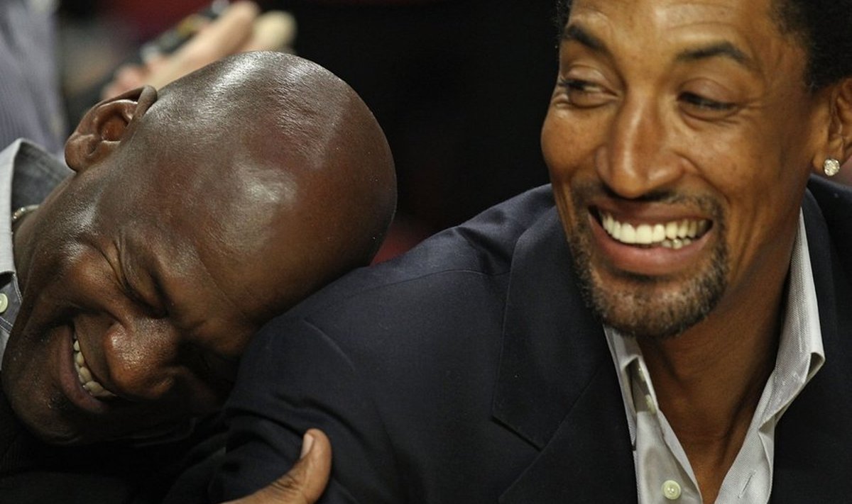 Jordan ja Pippen mullu veebruaris Bullsi-Bobcatsi mängul vanu aegu meenutamas.