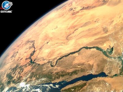 Раскаленные солнцем: жаркие страны из космоса кажутся красными, так выглядят Египет, Судан и Ливия