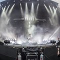VIDEOJÄMM | Rammsteini kontserdi mitteametlik järelpidu toimus keset tänavat: Vaata, kuidas fännid üheskoos keset ööpimedust rokkisid!