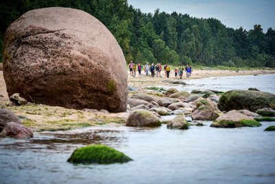 Ranniku matkarada kulgeb Eestis 622 km ja Lätis 581 km. Kodulehelt leiab jõukohase pikkusega matkamarsruudi igaüks: coastalhiking.eu.