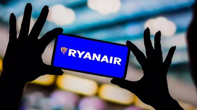 Ryanair отменяет бумажные посадочные билеты 