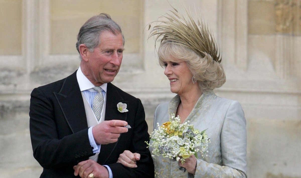Charlesi ja Camilla pulmapäev 2005. aastal. Selleks hetkeks oli nende armulugu kestnud juba pea 35 aastat.