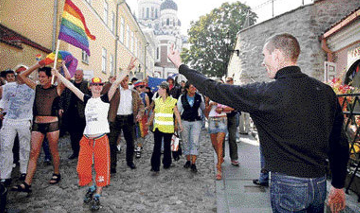 Mullust homoparaad vanalinnas ründasid nn noored patrioodid.