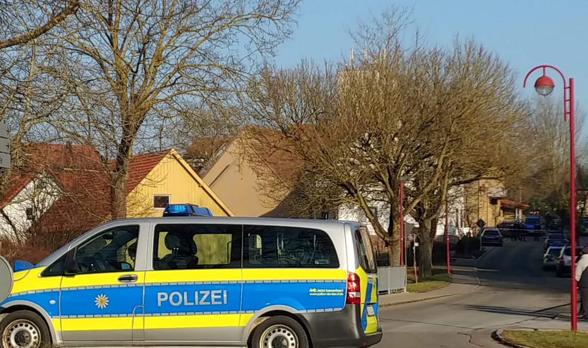 Politsei Rot am See linnas külalistemaja juures, kus toimus tulistamine