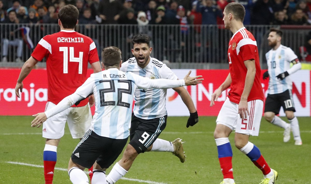 Argentina alistas Sergio Agüero väravast Venemaa.
