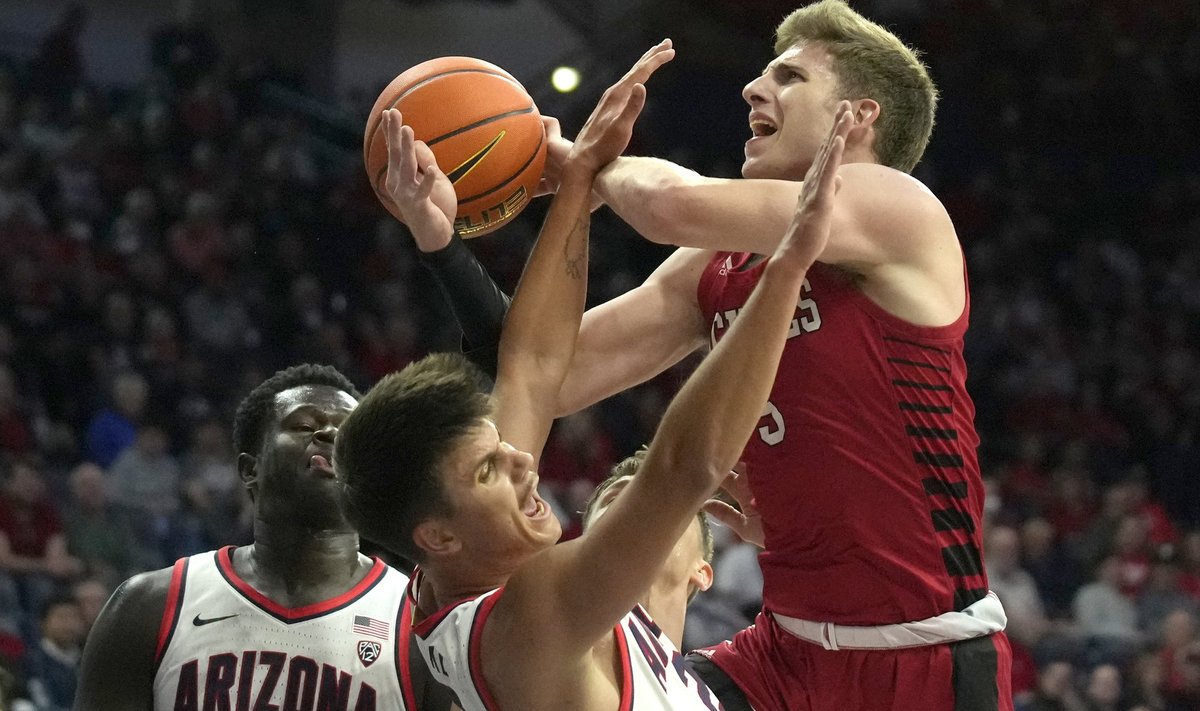 Nicholls St Arizona Basketball