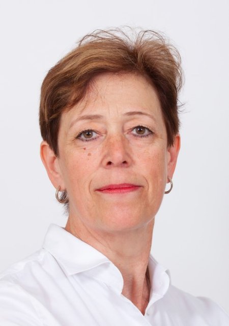 Dr Reet Raukas