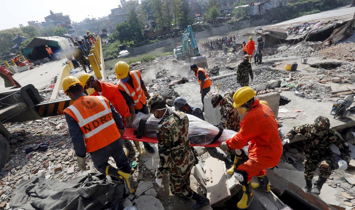 Tõenäosus, et rusude alt leitakse veel elus inimene, on nädal pärast Nepali maavärinat kahanenud väga väikeseks.