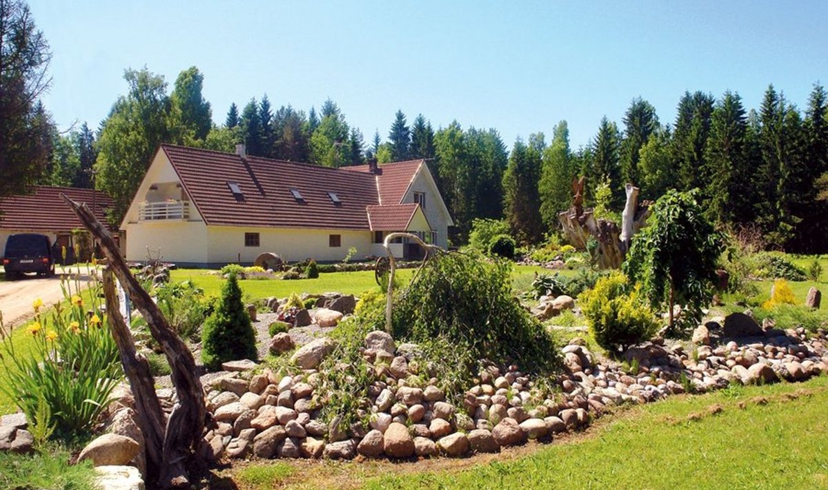 Eha ja Aivar Anijago Jokri talu Nõmme külas Kasepää vallas Jõgevamaal.
