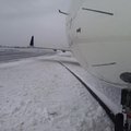 New Yorgi Kennedy lennuväljal libises lennuk maandumisrajalt välja