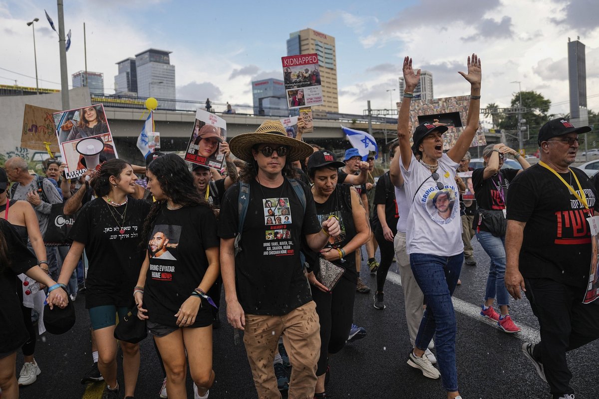 Familiile ostaticilor din Gaza au început un protest de cinci zile