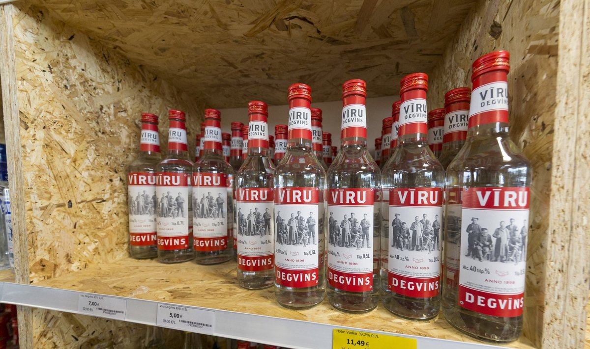 13,6 protsenti kogu Lätis müüdud kangest alkoholist müüakse piiri lähistel.