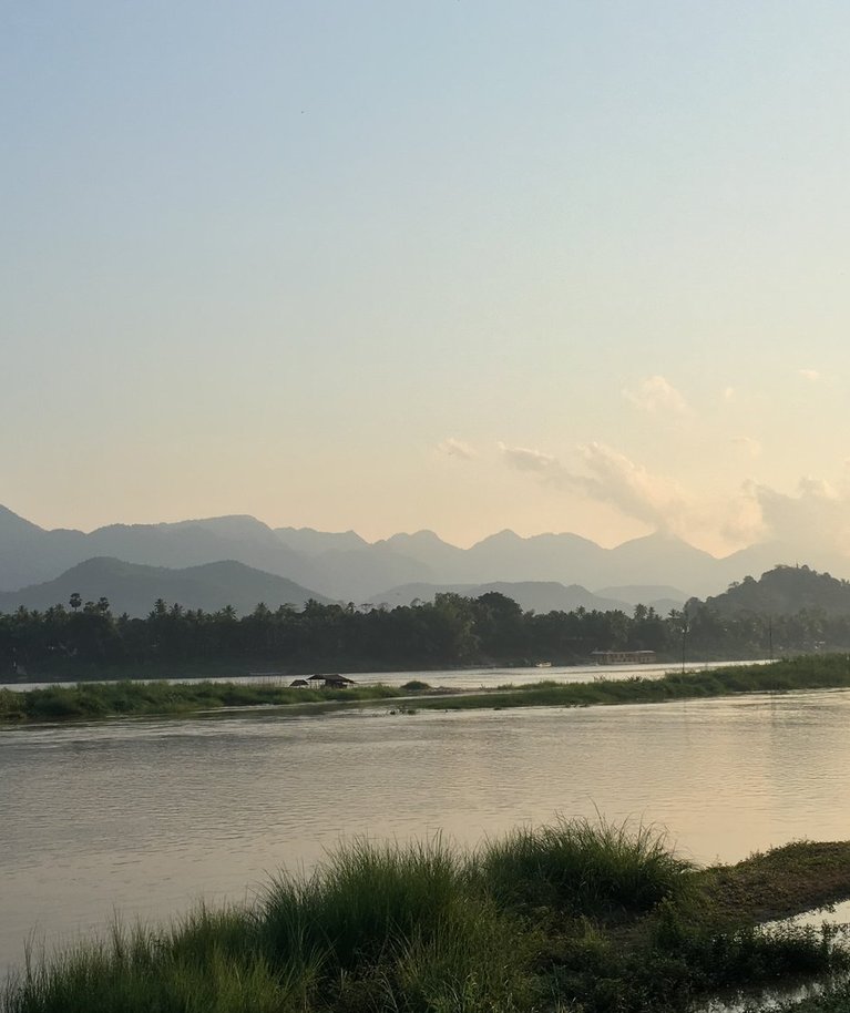 MEKONG: maailma pikkuselt kahe-teistkümnes jõgi voolab pikalt mööda Tai ja Laose piiri.