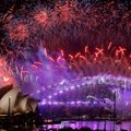 ФОТО и ВИДЕО: В Австралии и Новой Зеландии уже встретили 2017 год