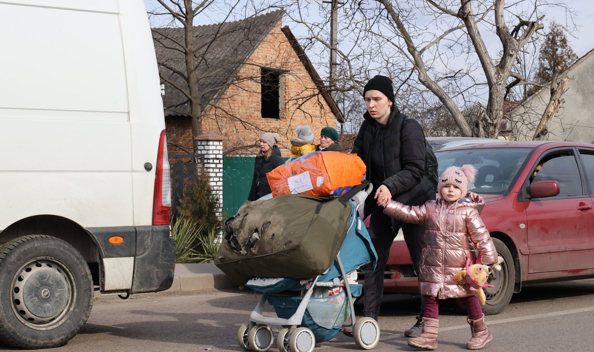 Ukraina sõjapõgenikud Poola-Ukraina piiril. Foto illustratiivne