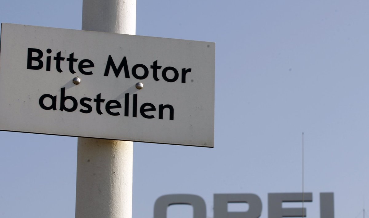 Mootori väljalülitamist paluv silt Opeli Bochumi tehase juures.