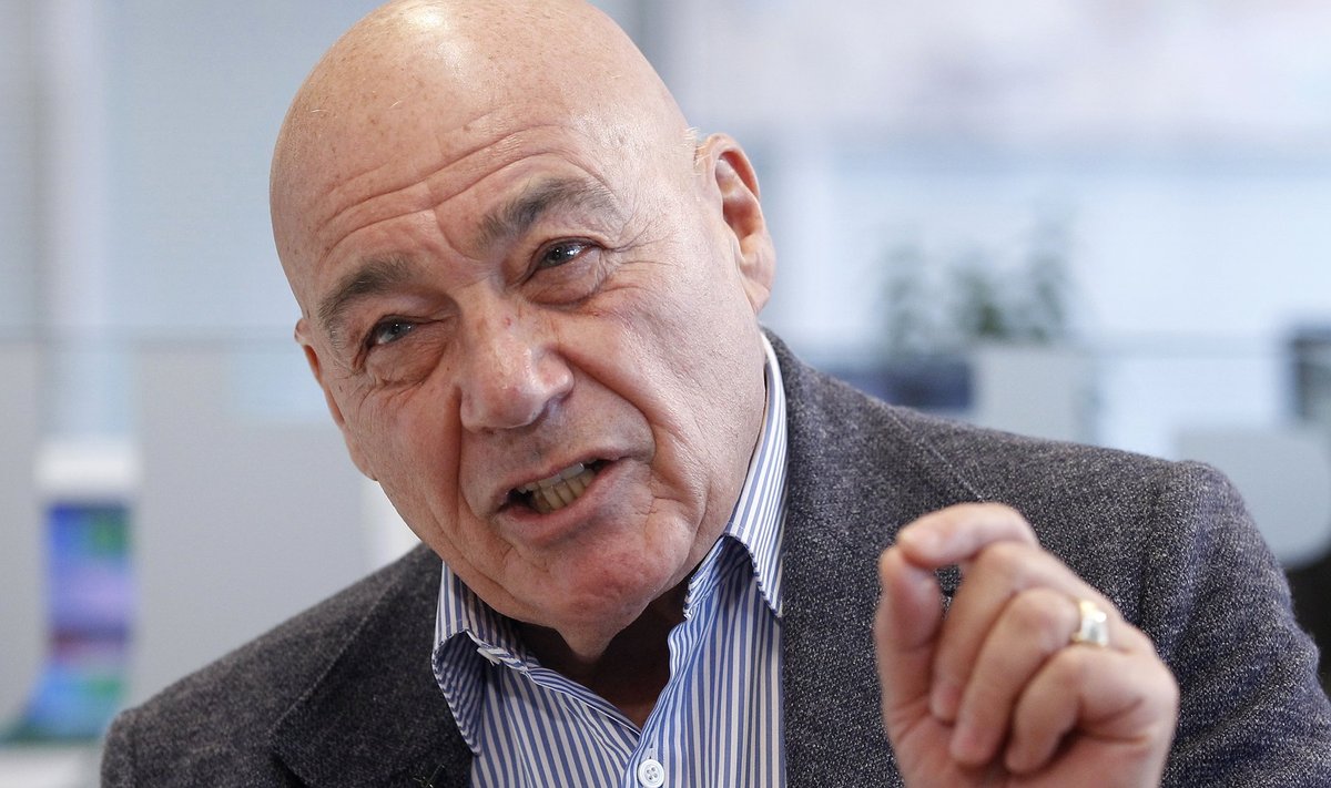 Vladimir Pozner. 