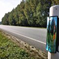 ФОТО | Для отпугивания диких животных на дорогах Эстонии установлено более 800 специальных светоотражателей