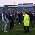 VIDEO: Skandaal Venemaal: Zenidi fännid tungisid jalgpalluritele kallale ja peatasid mängu!
