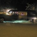 Matuseauto juht korraldas mootorratturi matustel kummipõletamise