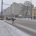 Politsei otsib Narvas 15-aastasele tüdrukule otsa sõitnud ja sündmuskohalt lahkunud autojuhti