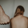 "Работать нужно с источником проблемы". Можно ли предотвратить домашнее насилие?