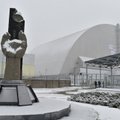 FOTOD: Tšernobõlis sai paika uus metallkate purunenud reaktori ümber
