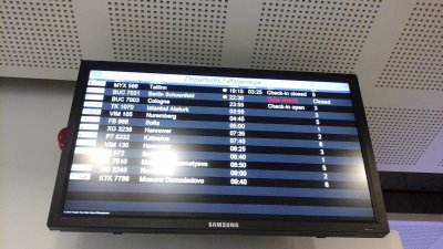 Varna lennujaama tabloo annab lootust, et lend Tallinnasse väljub kell 3:25