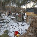 DELFI FOTOD: Kolm kodutut elab juba seitsmendat aastat Mustamäe metsatukas onnis