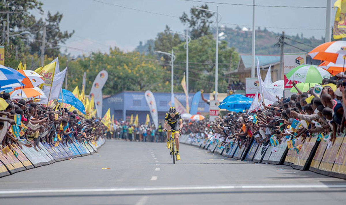 Rein Taaramäe finišeerimas Rwanda velotuuril