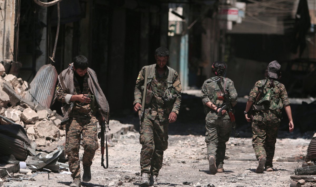 Süüria Demokraatlike Jõudude võitlejad Manbijist