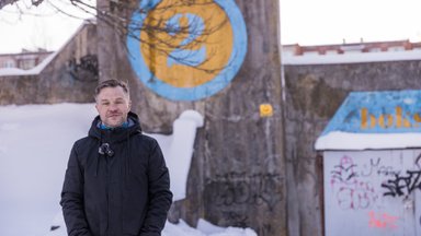 „А из чего делали шашлык, и подумать страшно!“ Известный житель Тарту проводит экскурсию по Аннелинну: бомбоубежище, самый известный ночной клуб девяностых и старый рынок