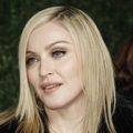 FOTOD: Madonna kudrutas sünnipäeval enda 24-aastase poiss-sõbraga