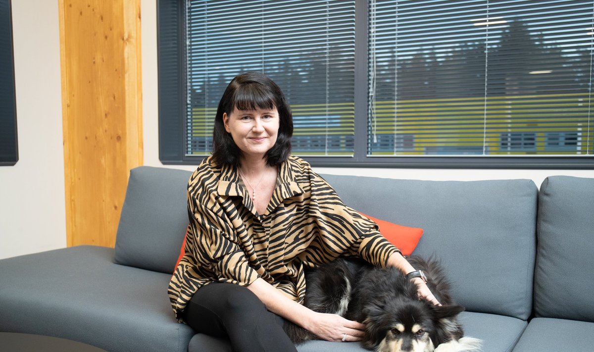 Kui Mia Miettinen on Tallinna kontoris, saadab teda tihti nende seitsmeaastane koer Tara.
