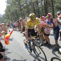 Tour de France'i üldliider Chris Froome valati uriiniga üle