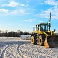 FOTOD | Pärnu rannas vuravad suured töömasinad: esimeseks maiks peab olema rannaliiv taastatud