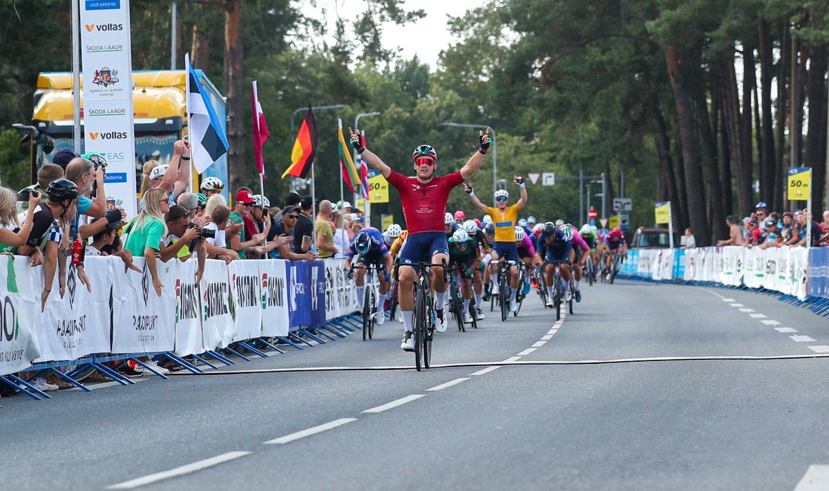 Martin Laas teistkordselt Balti keti velotuuril võidukalt esimesena üle finishijoone.