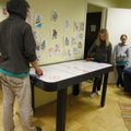 Roiu Noortekeskuses saavad õhuhoki-fännid oma oskused proovile panna