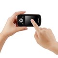 Samsungi taskusse mahtuv, pööratava objektiiviga HD-videokaamera
