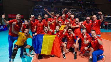 FOTOD | Võrkpalliime: eelmiselt finaalturniirilt kõrvale jäänud Rumeenia pääses EM-il veerandfinaali 