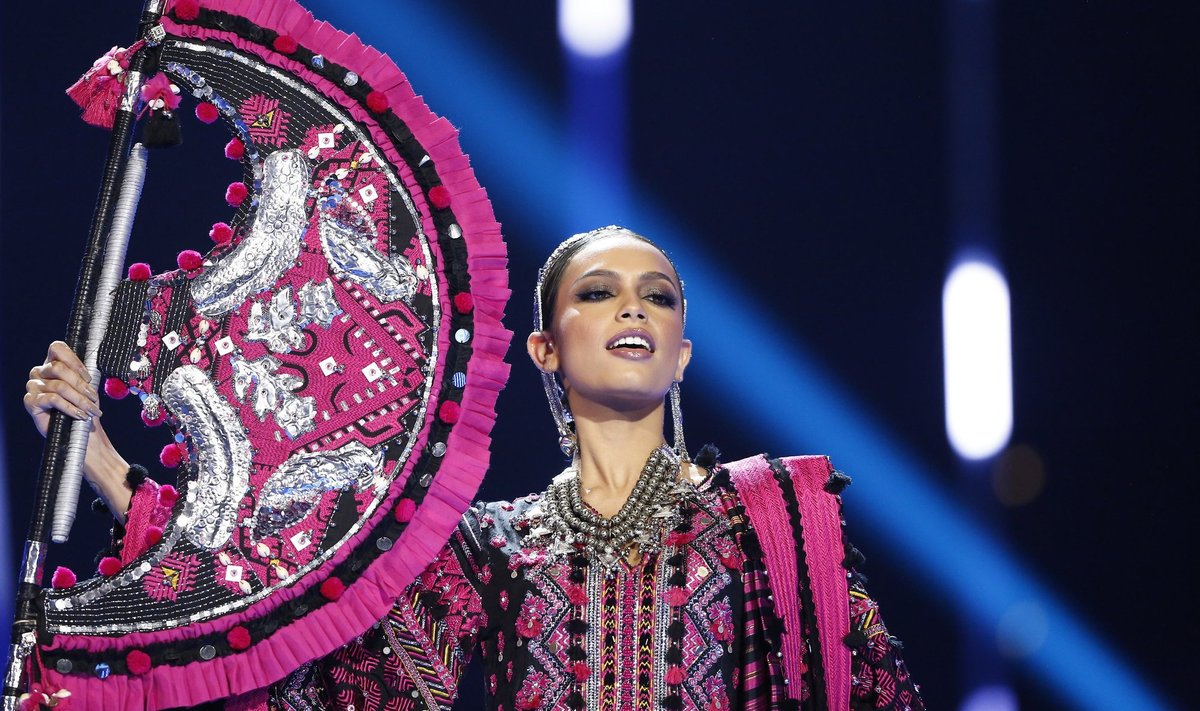 Miss Universe Pakistan rahvariiete voorus.