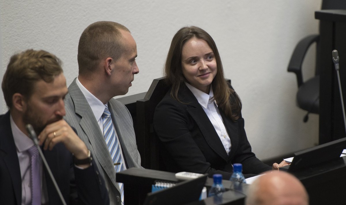 Prokurör Kati Reitsak (paremal)