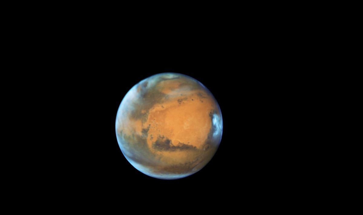 Marss Hubble`i teleskoobi abil tehtud fotol. 