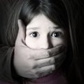 Lapsevanemad ärevil — kaubanduskeskuse riietusruumis ahistas pervert tüdrukuid