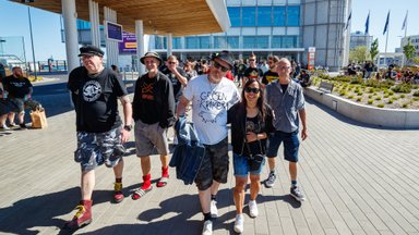 FOTOD | Kruiisilaevatäis punkareid saabus Tallinnasse festivalile