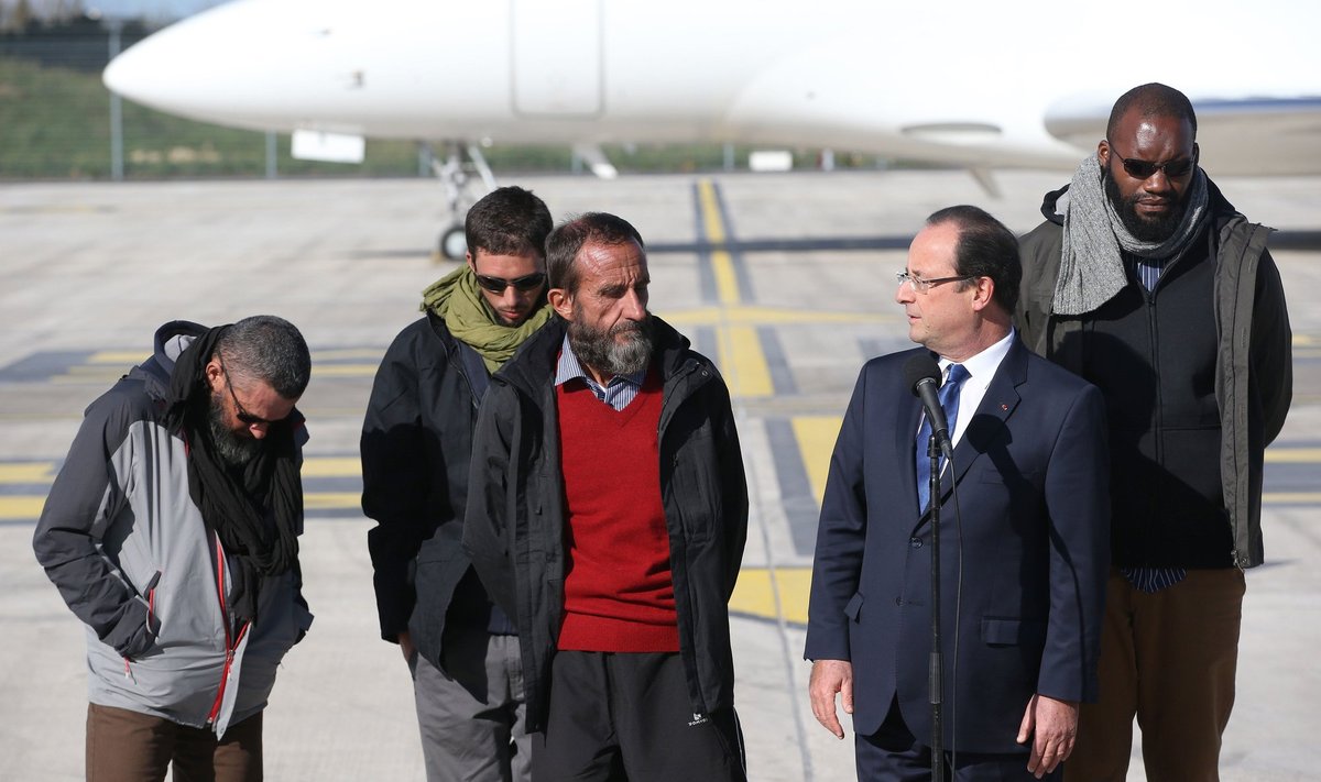 President Hollande koos vabastatutega