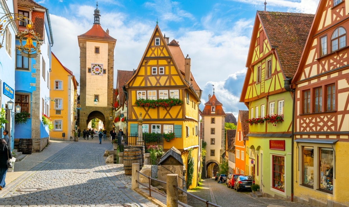 Ежегодно Ротенбург-об-дер-Таубер посещает более двух миллионов туристов со всего мира.