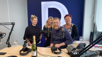 Saaremaa Mullifestivali korraldajad ja veinikoolitaja Indrek Poolak Piletitasku Podcastis