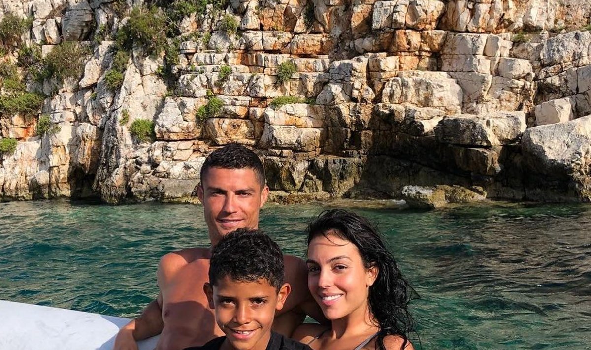 Cristiano Ronaldo perega Kreekas