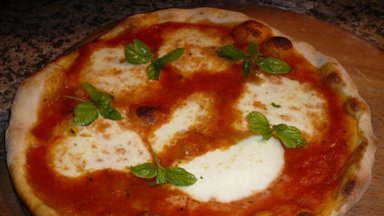 Правда ли, что пиццу „Маргарита“ назвали в честь итальянской королевы?